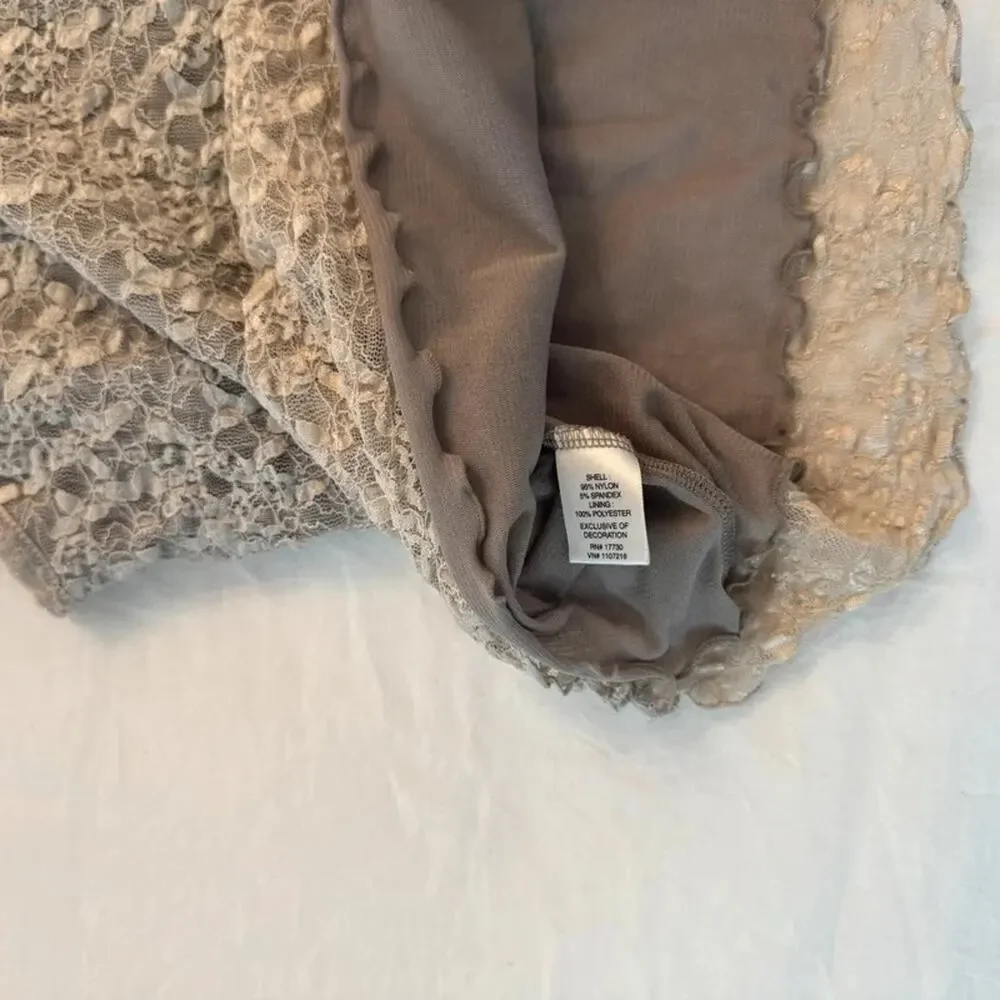 Y2K‎ lace tank with bow - Picture 7 of 7